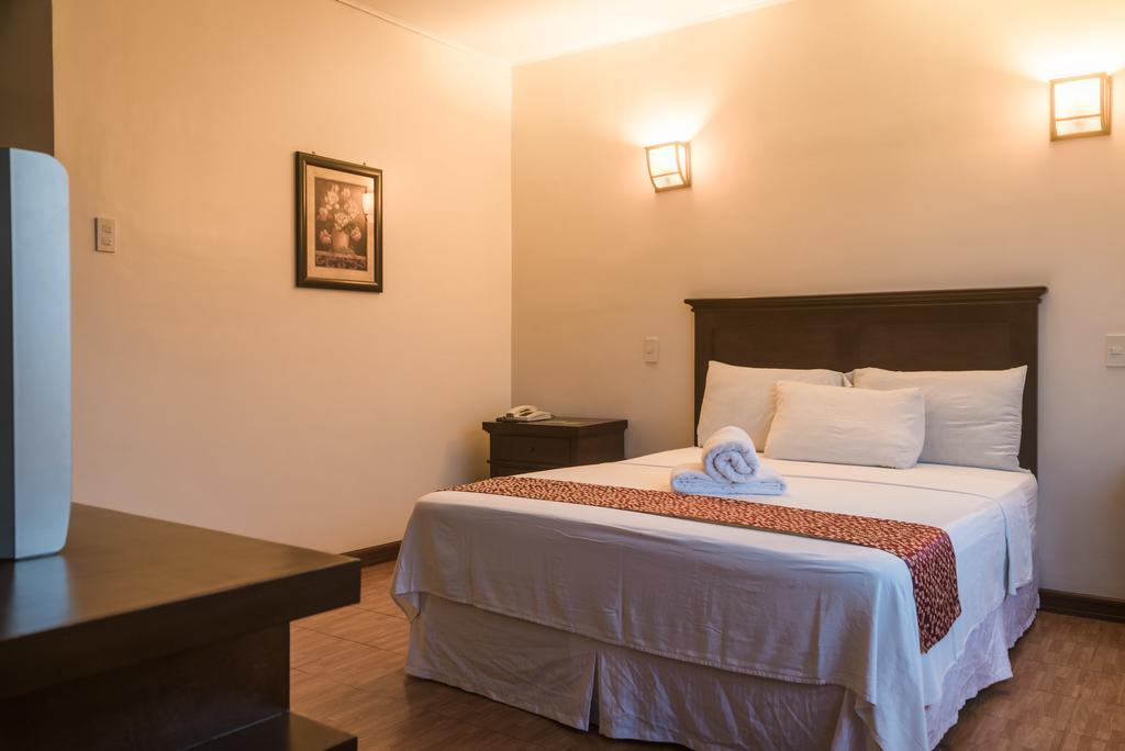 Oftana Suites Mandaue City Ngoại thất bức ảnh
