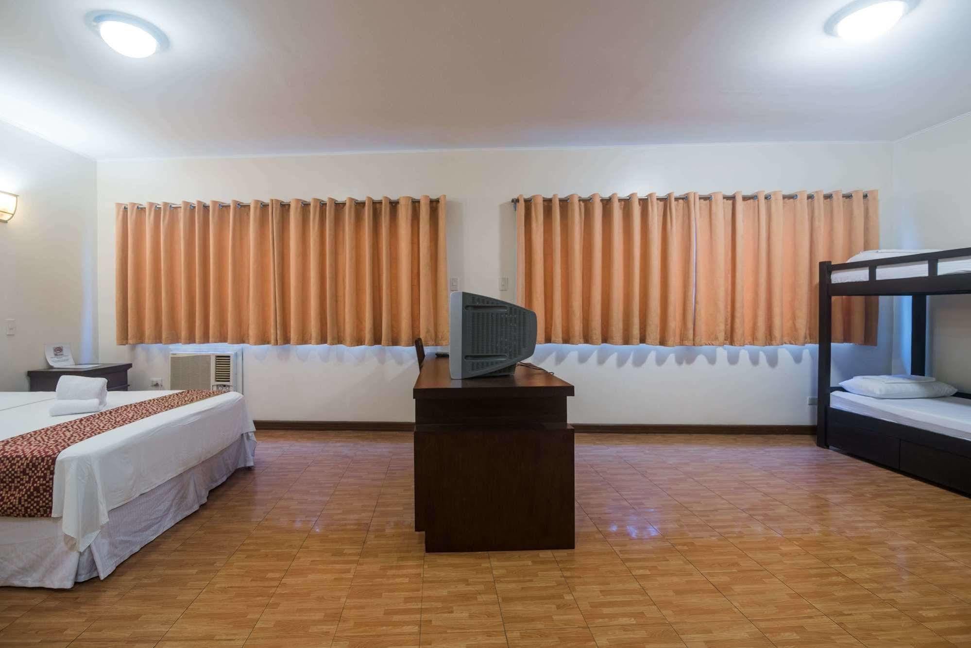 Oftana Suites Mandaue City Ngoại thất bức ảnh
