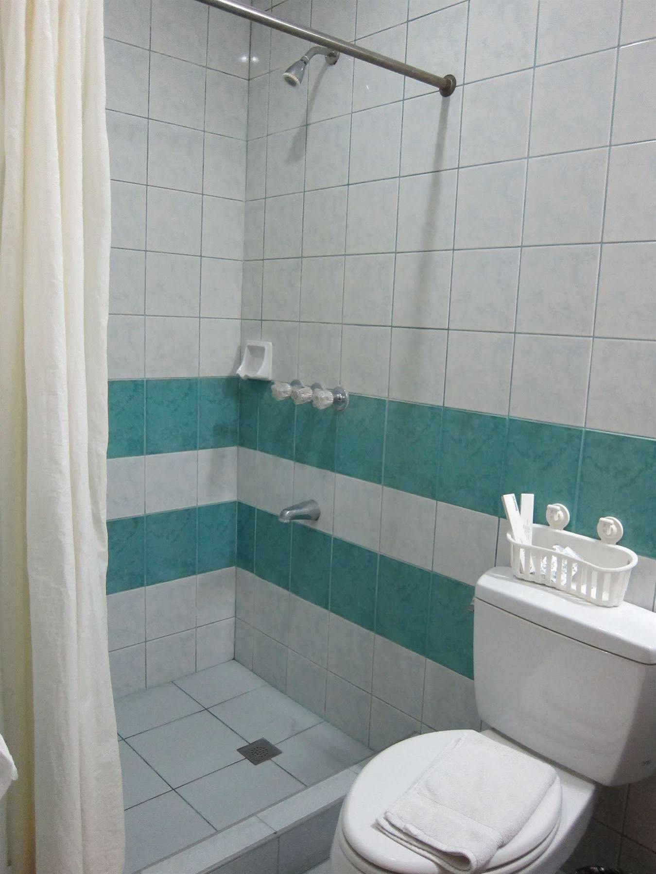 Oftana Suites Mandaue City Ngoại thất bức ảnh