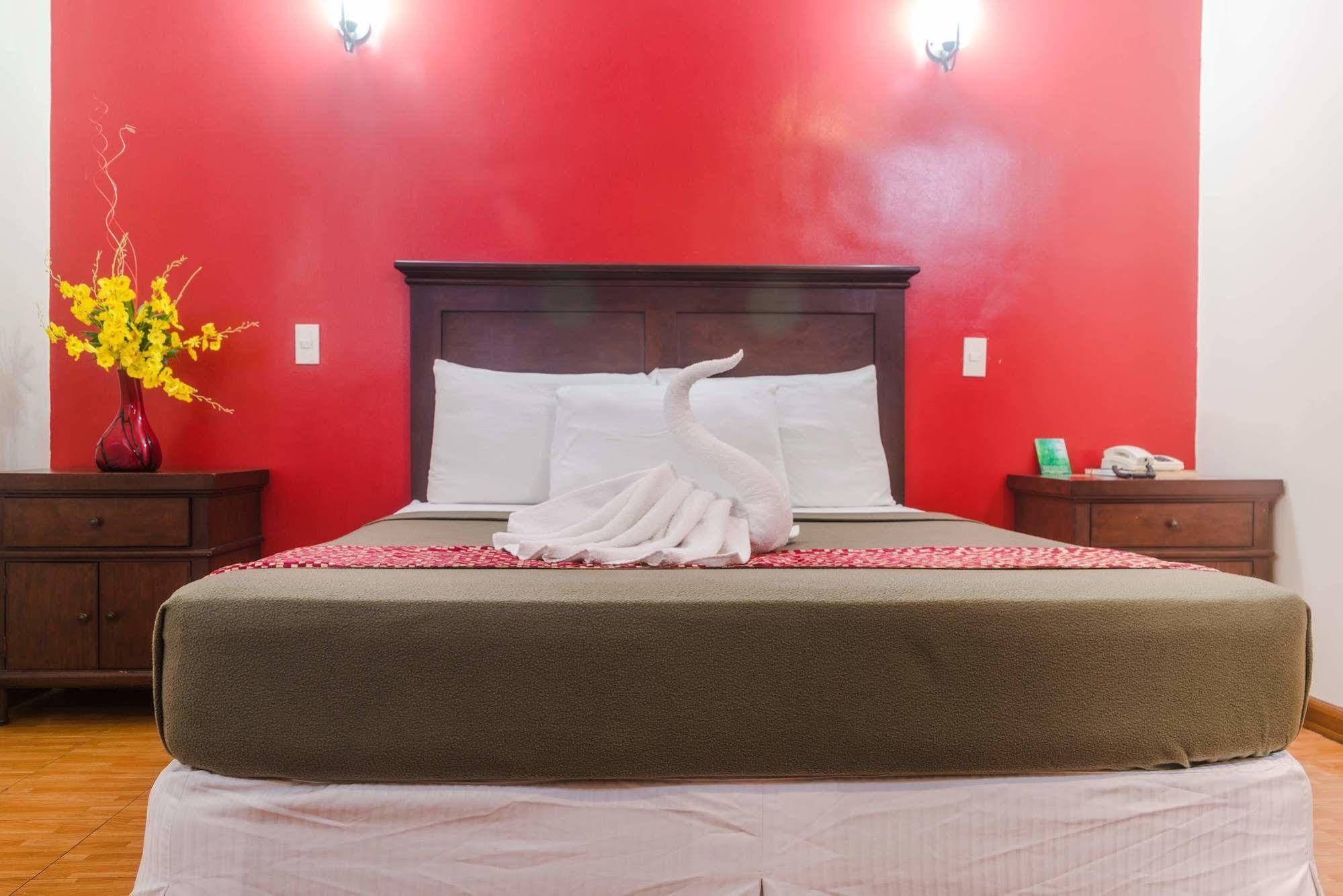 Oftana Suites Mandaue City Ngoại thất bức ảnh